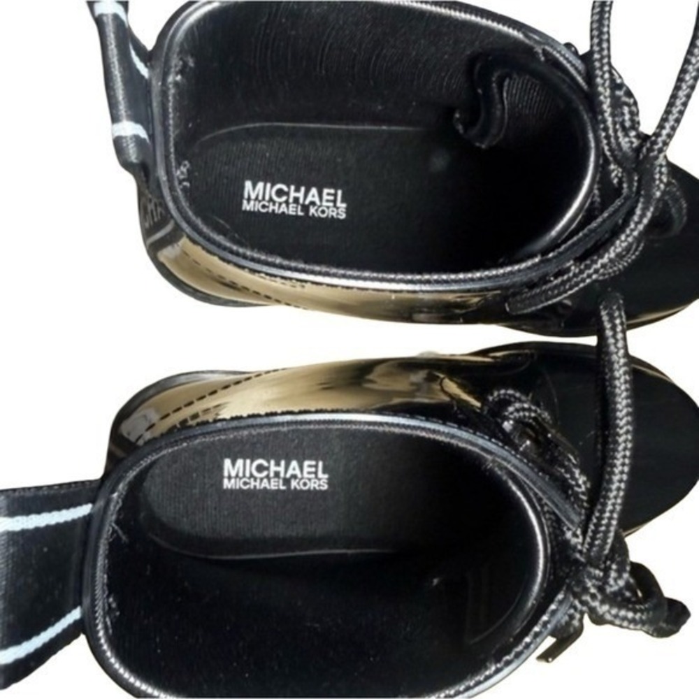Michael Kors' Tavie‎ rain booties Black Lace Up Combat Boots Logo Pull Tab 7 New - Picture 9 of 16